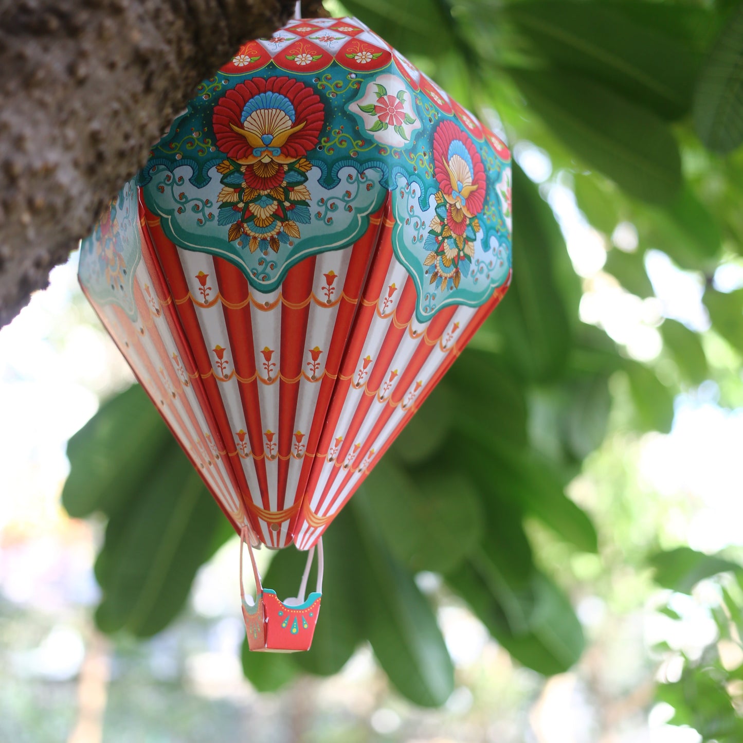 Small Red Hot Air Balloon DIY Paper Lamp Shade