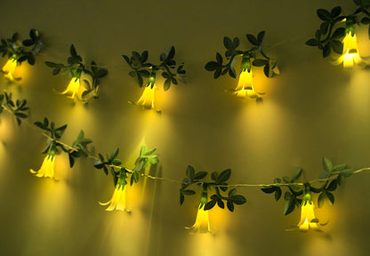 White Paper Flower Fairy Lights (10 flowers)