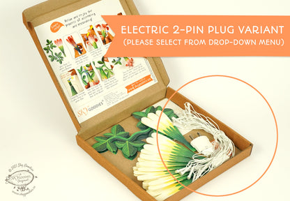 White Paper Flower Fairy Lights (10 flowers)